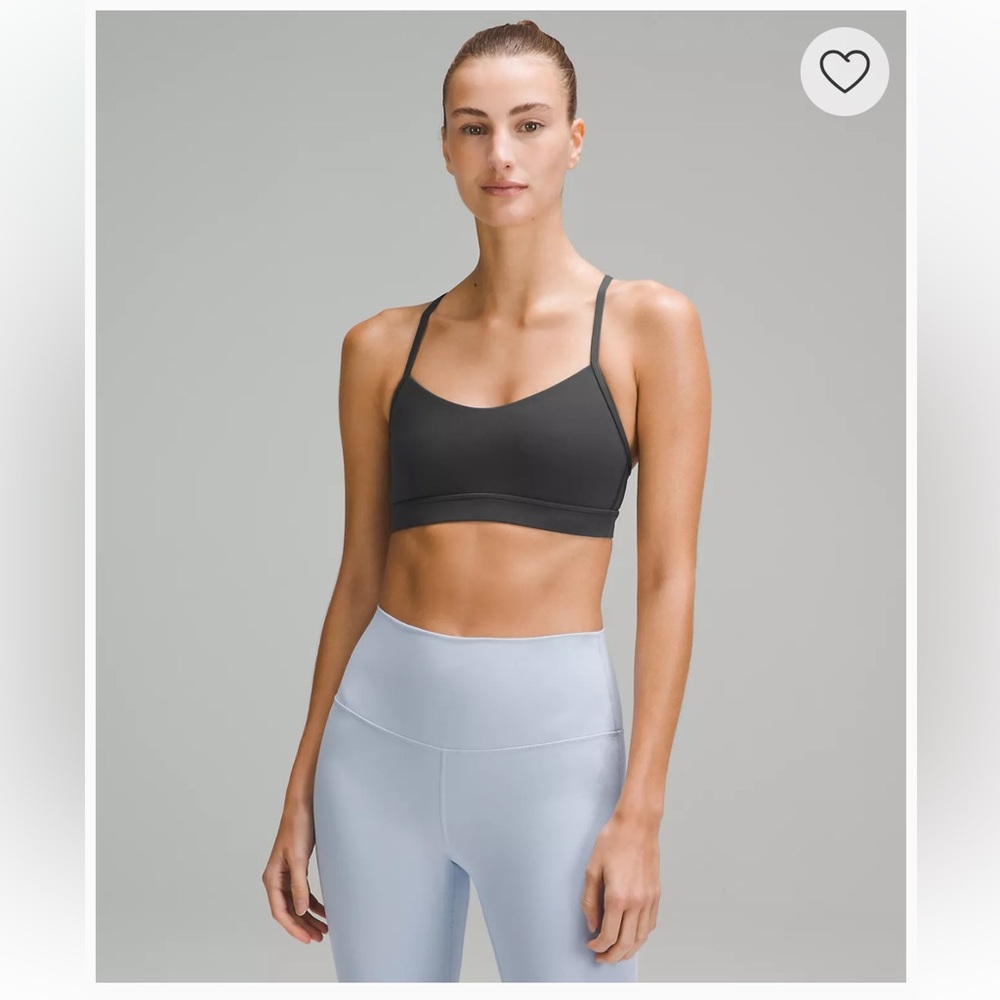 Lululemon sports bar Flow Y Bra Nulu Light Support size 2